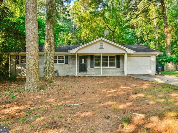 625 Long Cir, Lawrenceville, GA 30044