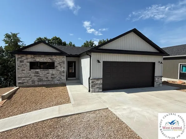 27474 Runway Cir, Lincoln, MO 65338