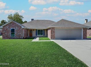 112 Windrow Dr, Broussard, LA 70518