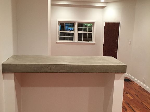 Concrete breakfast bar