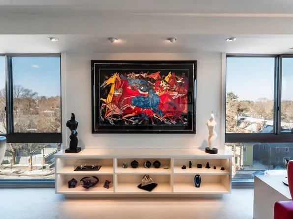 1010 Memorial Dr APT 6G, Cambridge, MA 02138