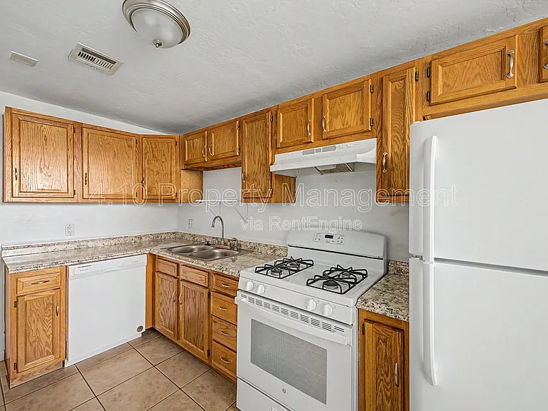 1117 N 13th St #2 — Photo 12