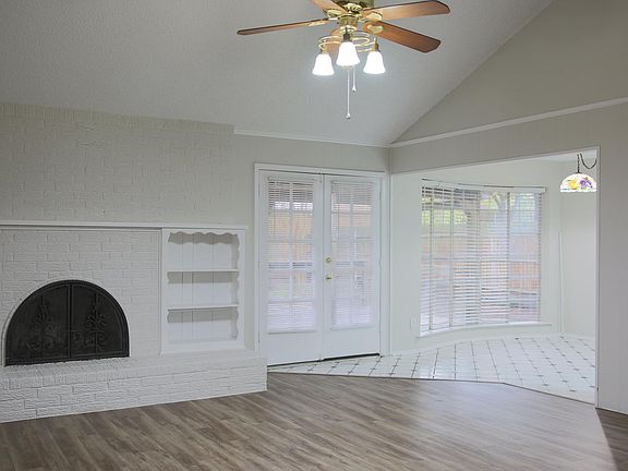 5th image of 700 Robinhood Ln