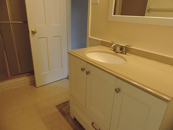 4th image of 3718 Wax Myrtle Dr