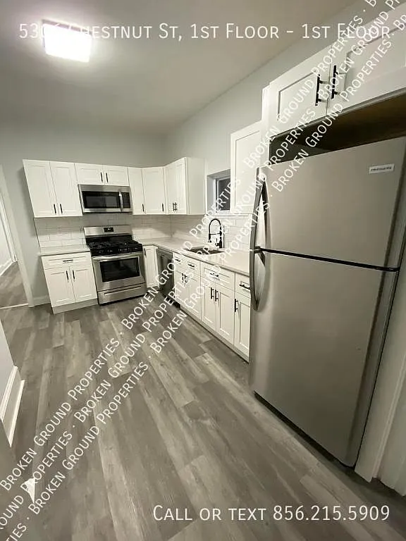 5306 Chestnut, 1st Floor — Photo 2