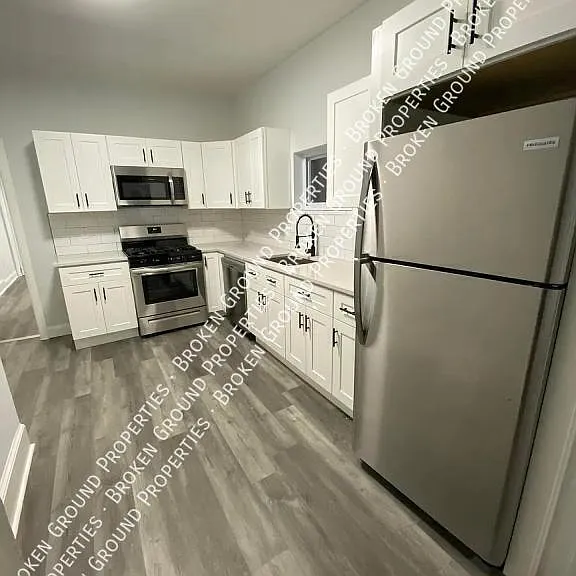 5306 Chestnut St #1 — Photo 2