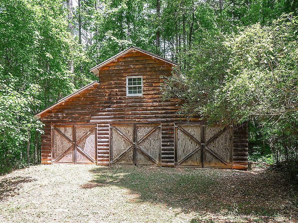 2nd image of 518 Still Branch Dr