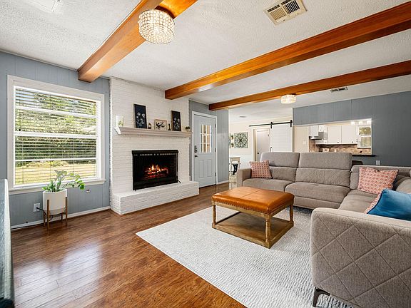 5th image of 4621 Jane Long Dr