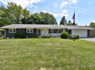 205 E Willow St, Elburn, IL 60119