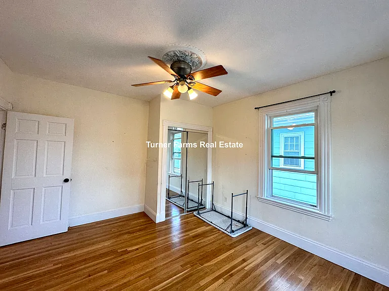 72 Roseclair St #2R — Photo 26