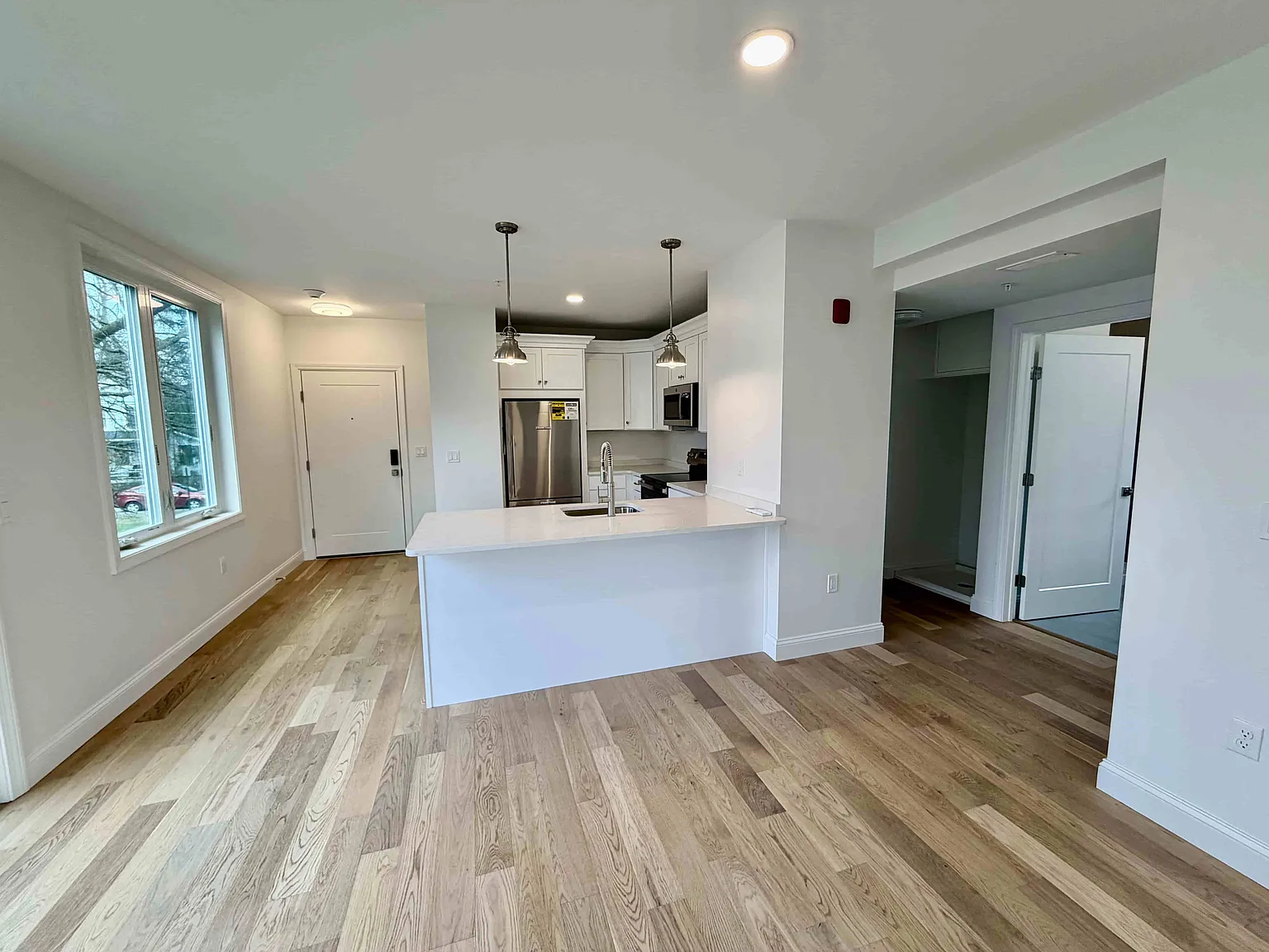2 bed, $2,700 — Photo 3