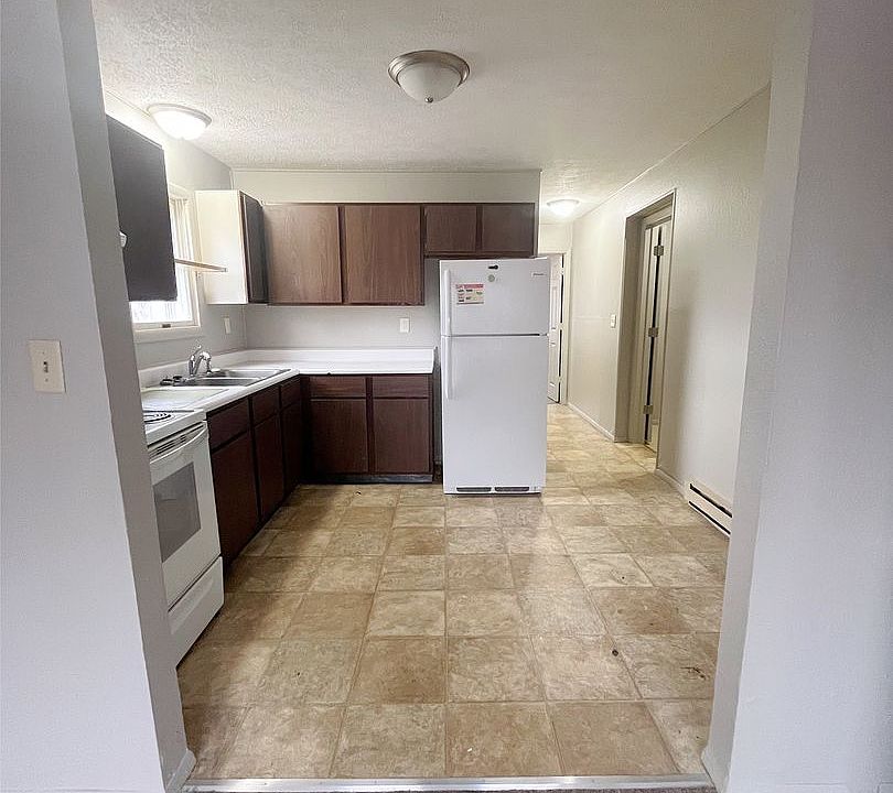 Country Manor Apartments 824 E Wyman Ave Hoopeston IL Zillow