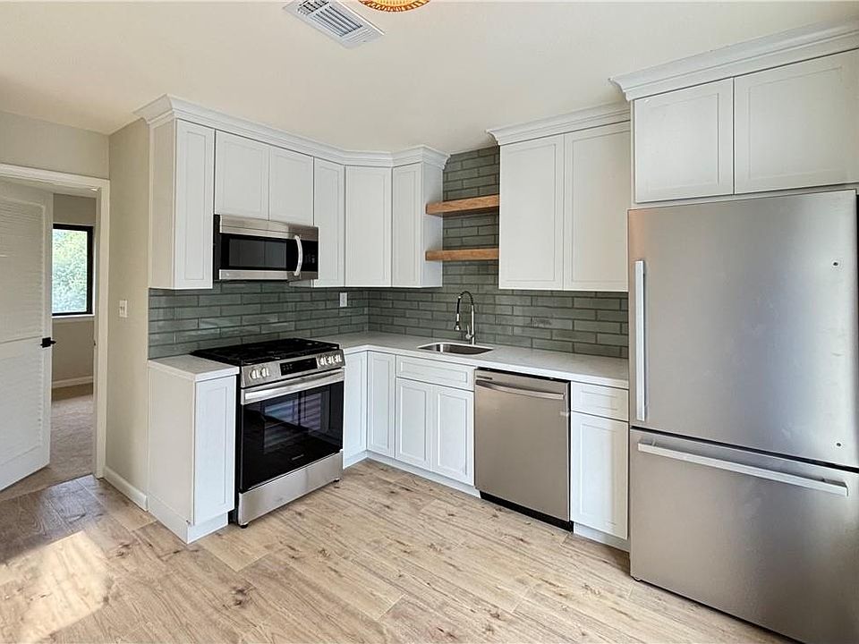 1st image of 392 Panorama Drive