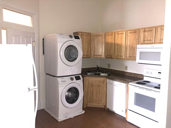 4th image of 2504 W Grace St #2