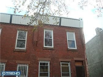1st image of 660 E Clementine St