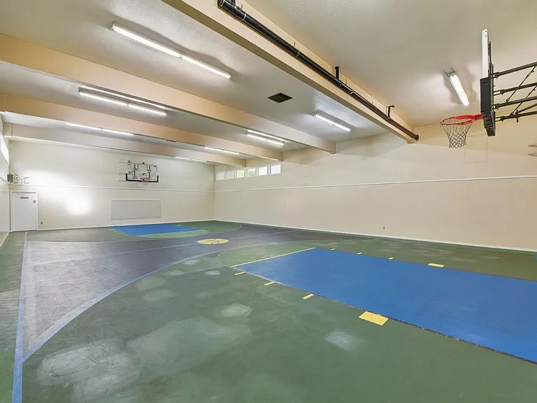 285 Tradewinds Dr #6 — Photo 22
