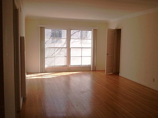 1st image of 11973 Montana Ave APT 2