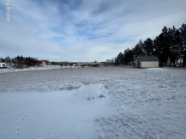 3142 111e Ave SW, Dickinson, ND 58601
