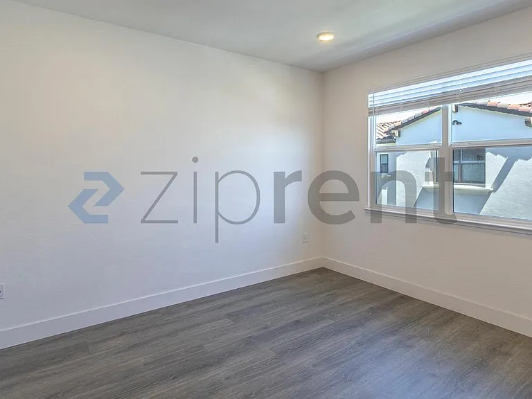 323 Alviso Ter — Photo 16
