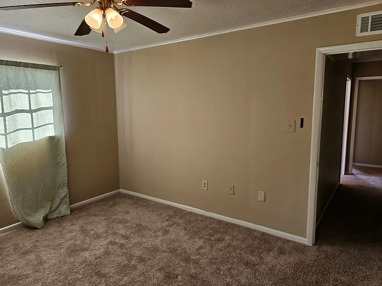 8984 Westwood Dr — Photo 6