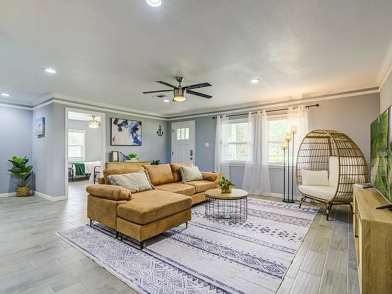 541 Circle Dr — Photo 23