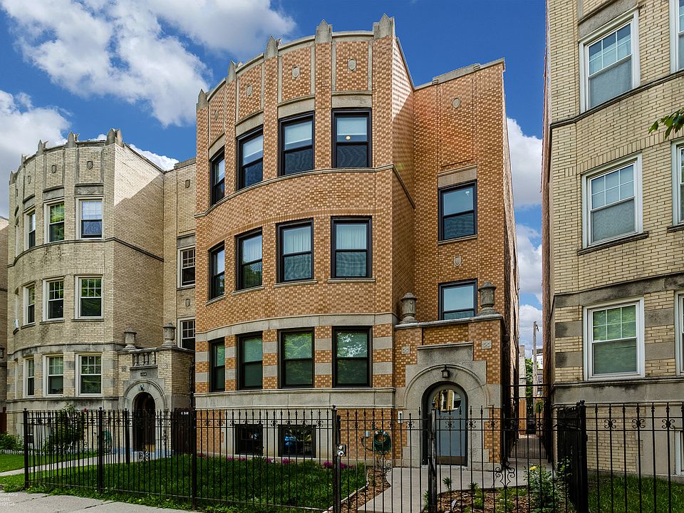 1st image of 5639 N Christiana Ave #3