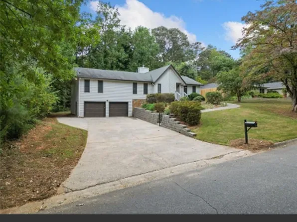 1315 Shiloh Trail East NW, Kennesaw, GA 30144
