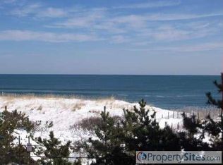 132 E 26th St, Ship Bottom, NJ 08008