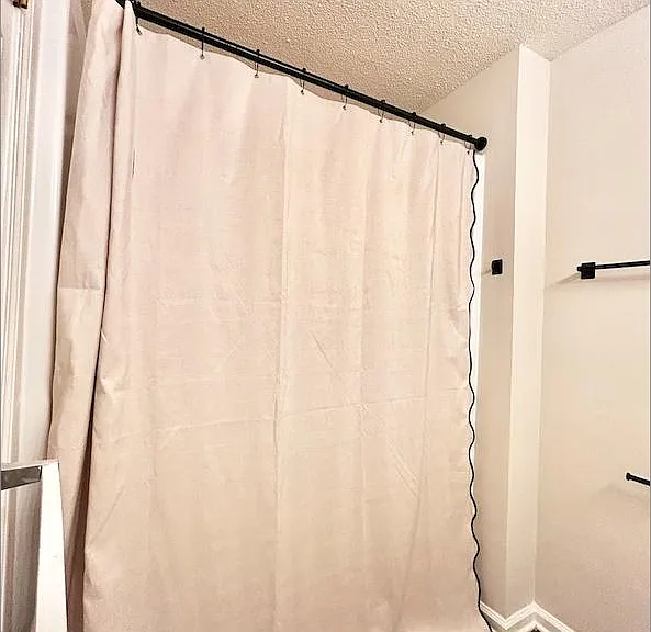 Upstairs Shared Bathroom