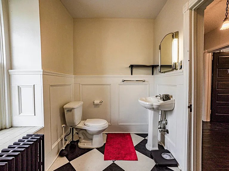 Full bathroom- shared