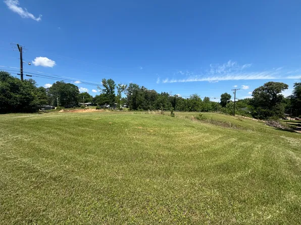100 Rodrich Ave, Grenada, MS 38901