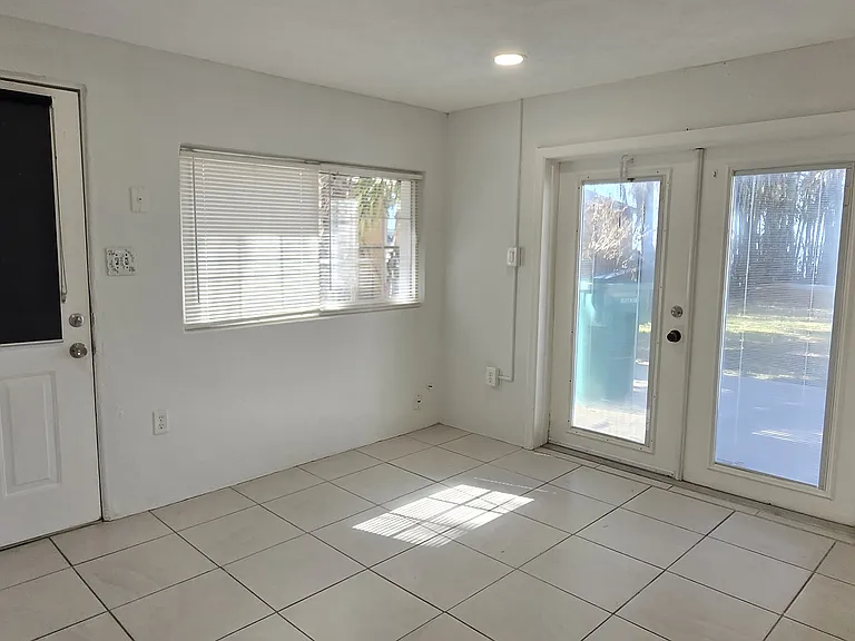 1120 Northshore Dr #1 — Photo 11