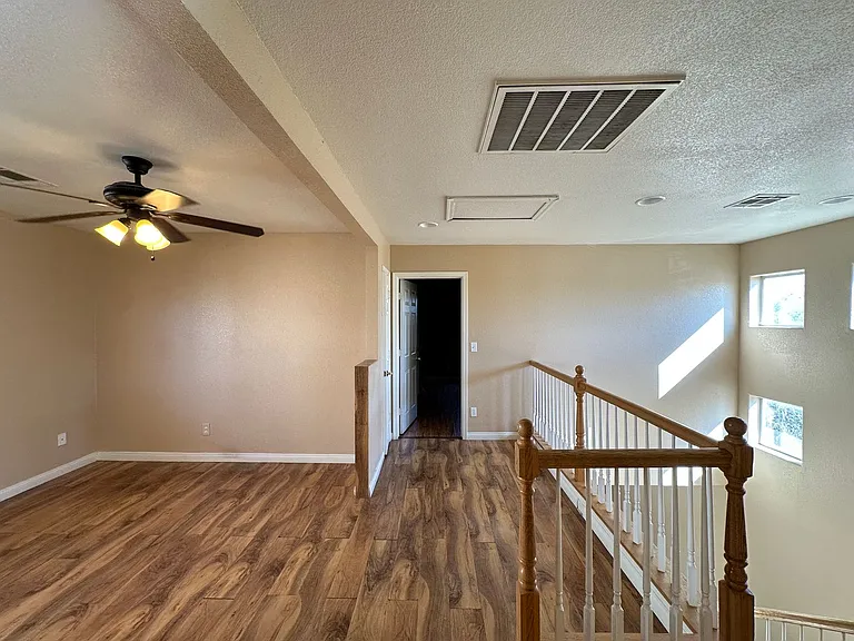9510 Diamond Bridge Ave — Photo 12