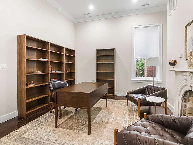 327 E Capitol St SE #2 — Photo 39