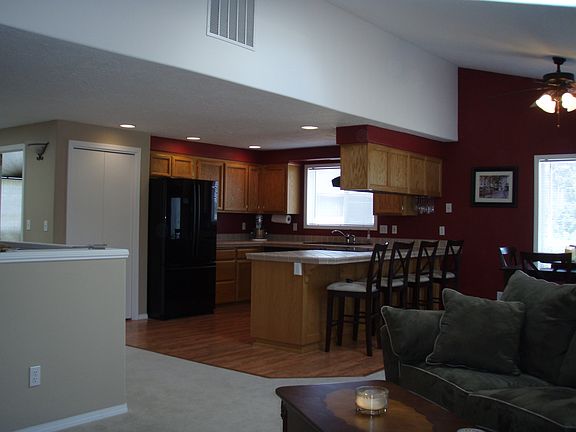 2nd image of 1074 Ashwood Ct SE