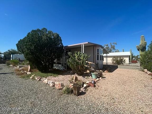 2nd image of 39912 Nevada Pl