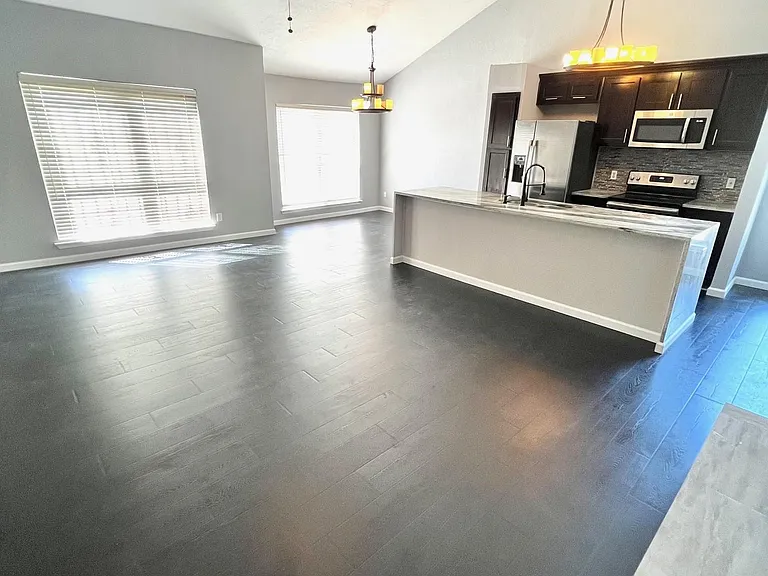 7215 Holly Hill Dr #101 — Photo 35