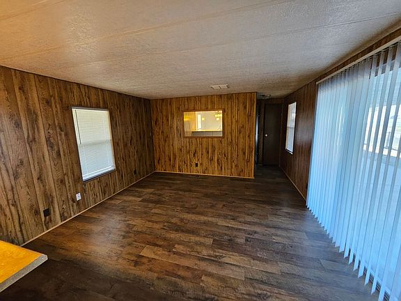 4th image of 1544 Lincoln Ln