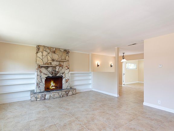 4th image of 3660 San Remo Dr