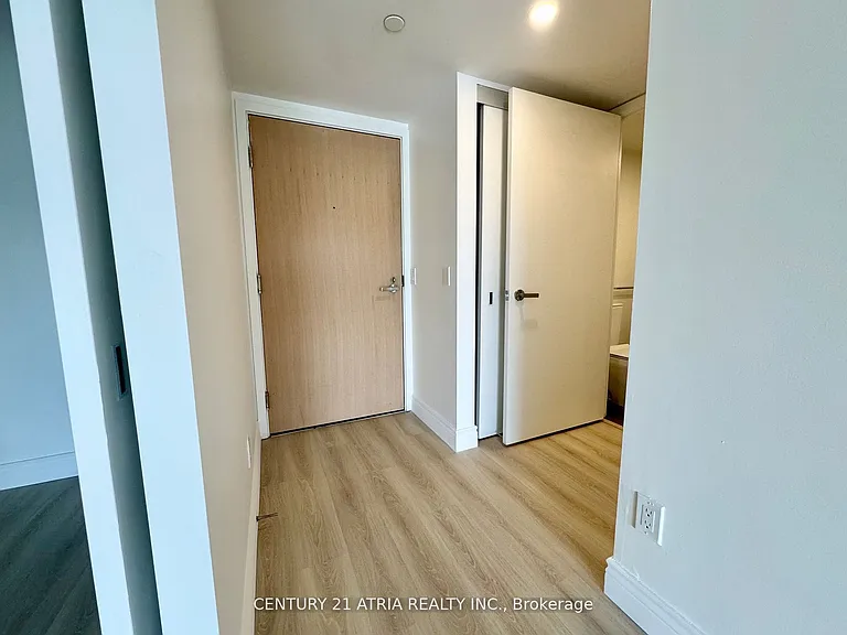 8 Hillsdale Ave E #731 — Photo 7
