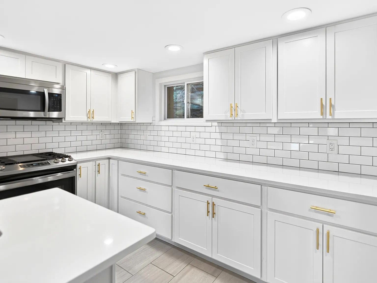 204 E Jefferson St — Photo 2