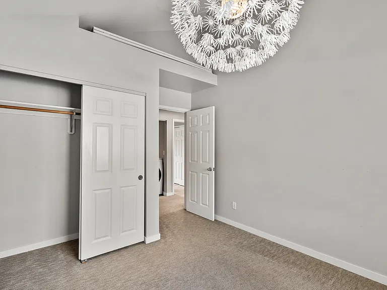 3450 Sunburst Ct — Photo 14