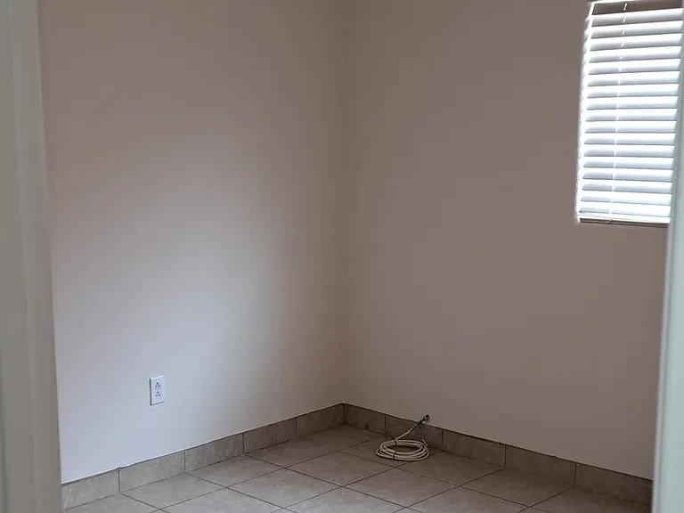 3011 Cantabria Ct — Photo 21