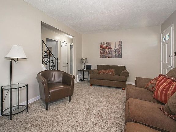 4th image of 24049 Frank St