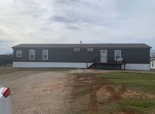 156 Comanche Trl, Henrietta, TX 76365