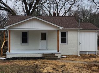 803 Gwen St, Paris, TN 38242