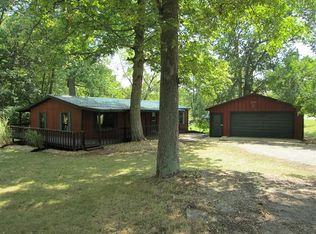 10700 N Shore Dr, Hillsboro, OH 45133