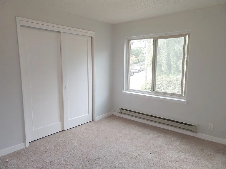 2500 E Denny Way — Photo 7