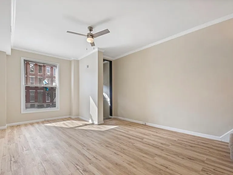2108 W Baltimore St — Photo 2