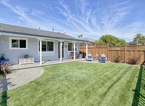 3rd image of 22431 E Cliff Dr